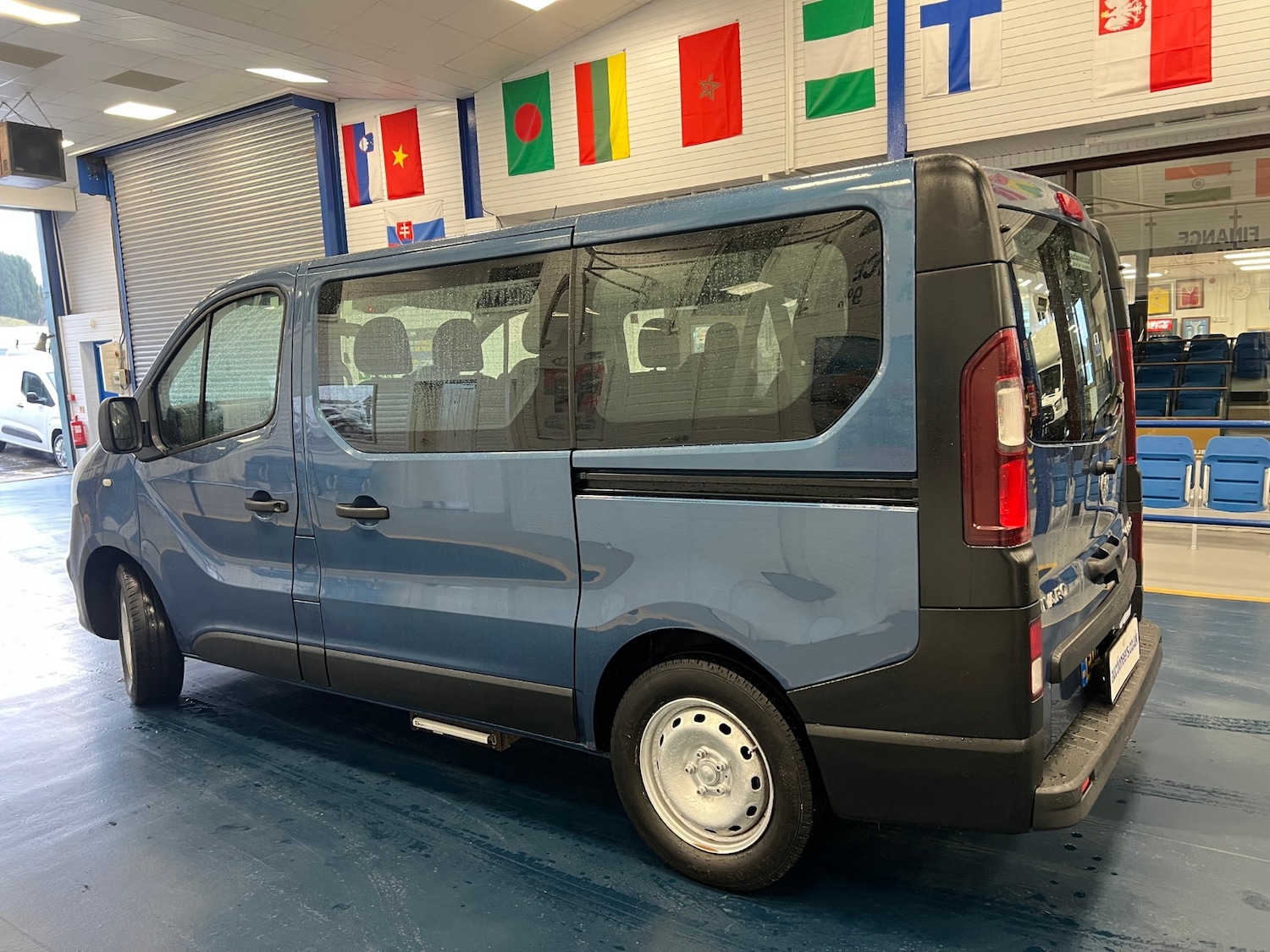 Used Vauxhall Vivaro 2017 for sale - 77459751: Photo 4