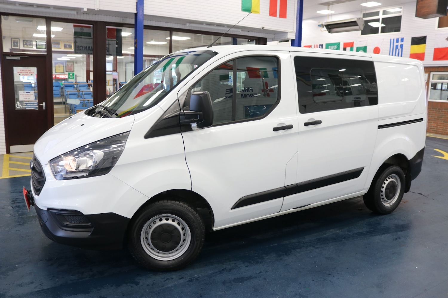 Used Ford Transit Custom 2019 for sale - 77148928: Photo 4