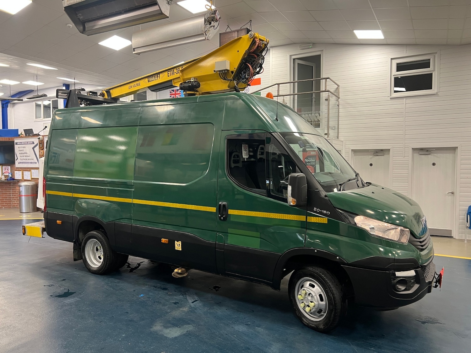 Used Iveco Daily 2017 for sale - 77148557: Photo 2