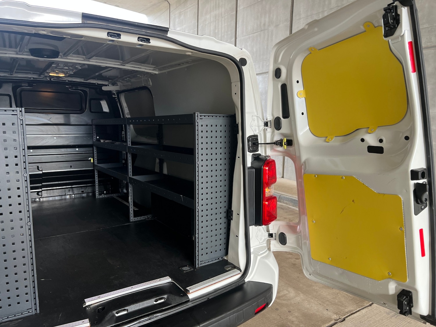 Used Vauxhall Vivaro 2021 for sale - 77459761: Photo 16