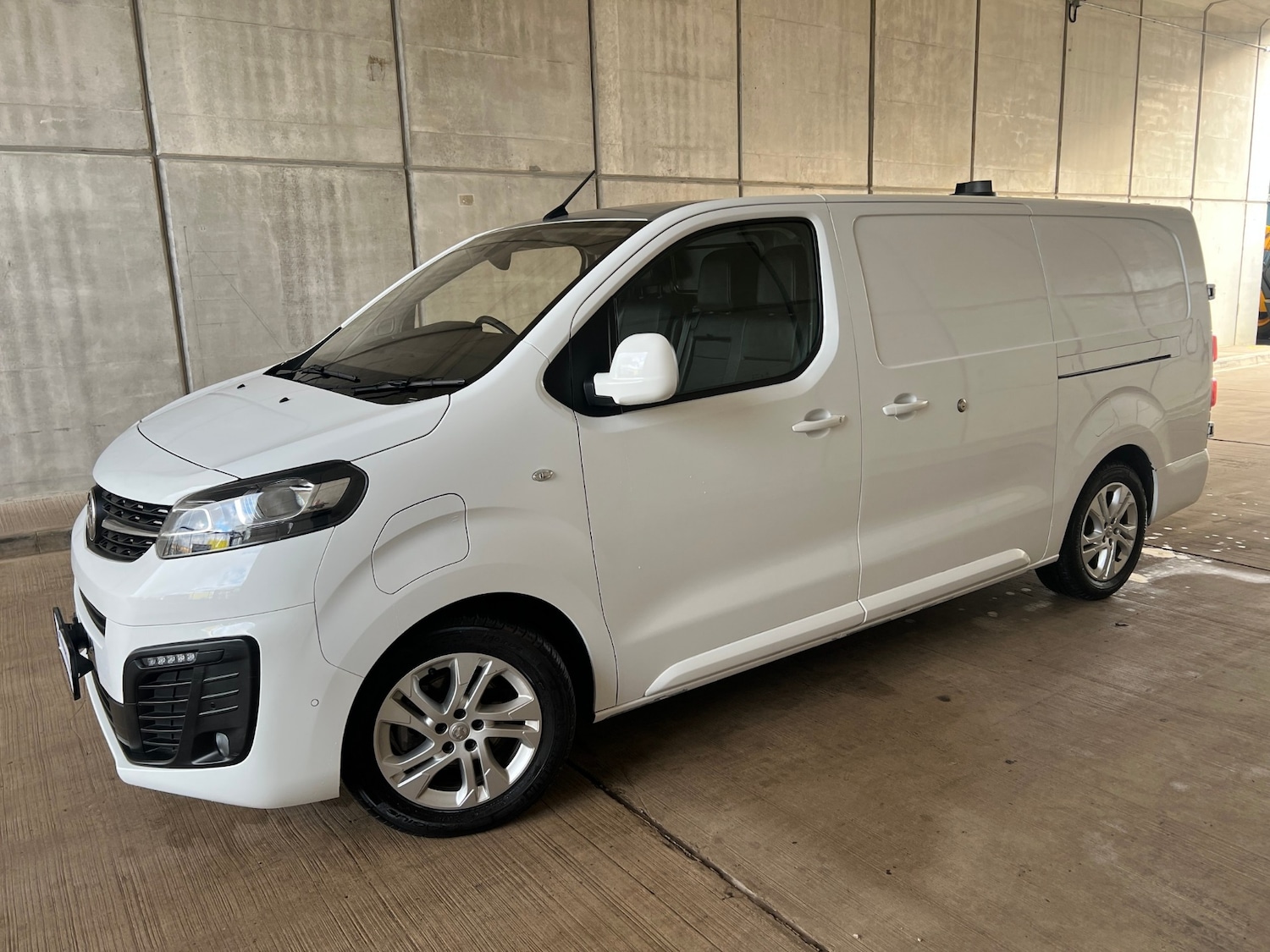 Used Vauxhall Vivaro 2021 for sale - 77459761: Photo 3