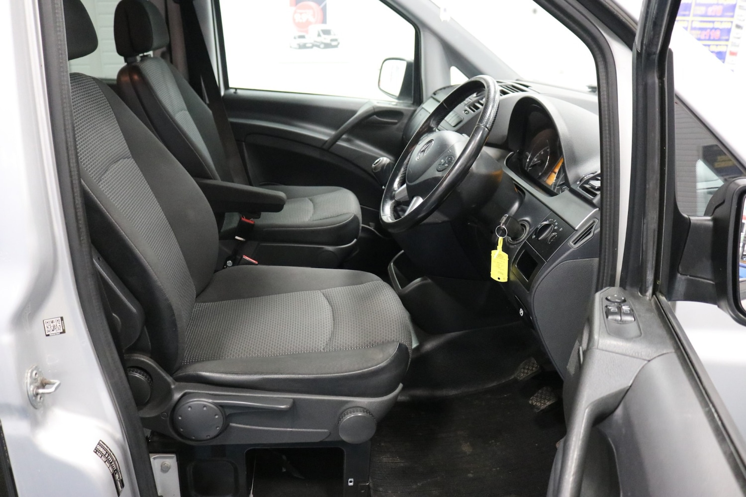 Used Mercedes-Benz Vito 2015 for sale - 77149693: Photo 17