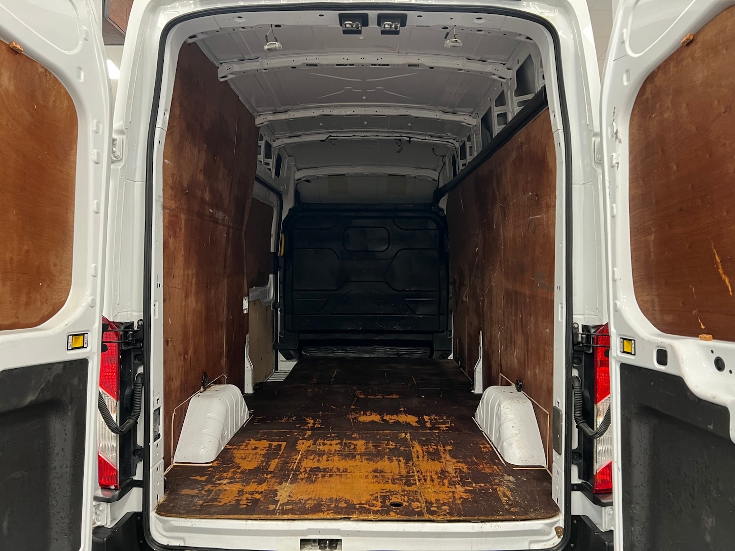 Used Ford Transit 2020 for sale - 76696584: Photo 11