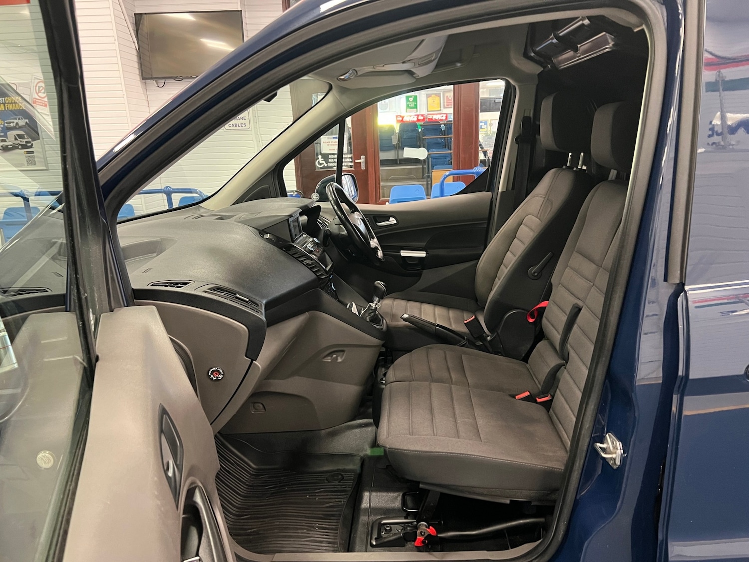 Used Ford Transit Connect 2019 for sale - 77931912: Photo 14