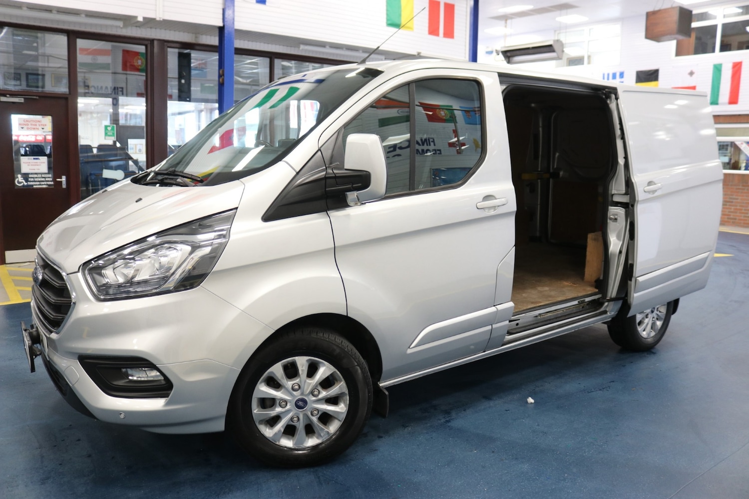 Used Ford Transit Custom 2019 for sale - 77125968: Photo 4