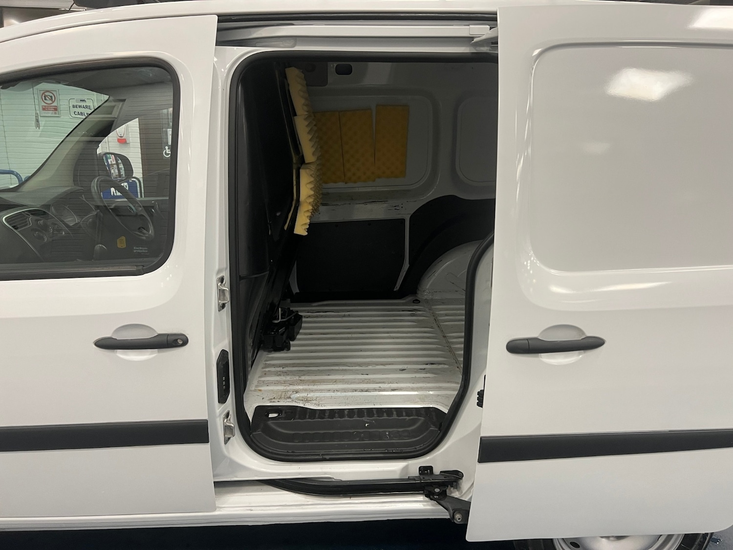 Used Renault Kangoo 2021 for sale - 76577330: Photo 6
