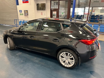 Used SEAT Leon 2022 for sale - 79515251: Photo