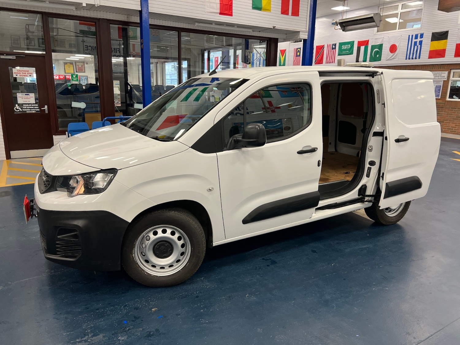 Used Peugeot Partner 2019 for sale - 77714963: Photo 6