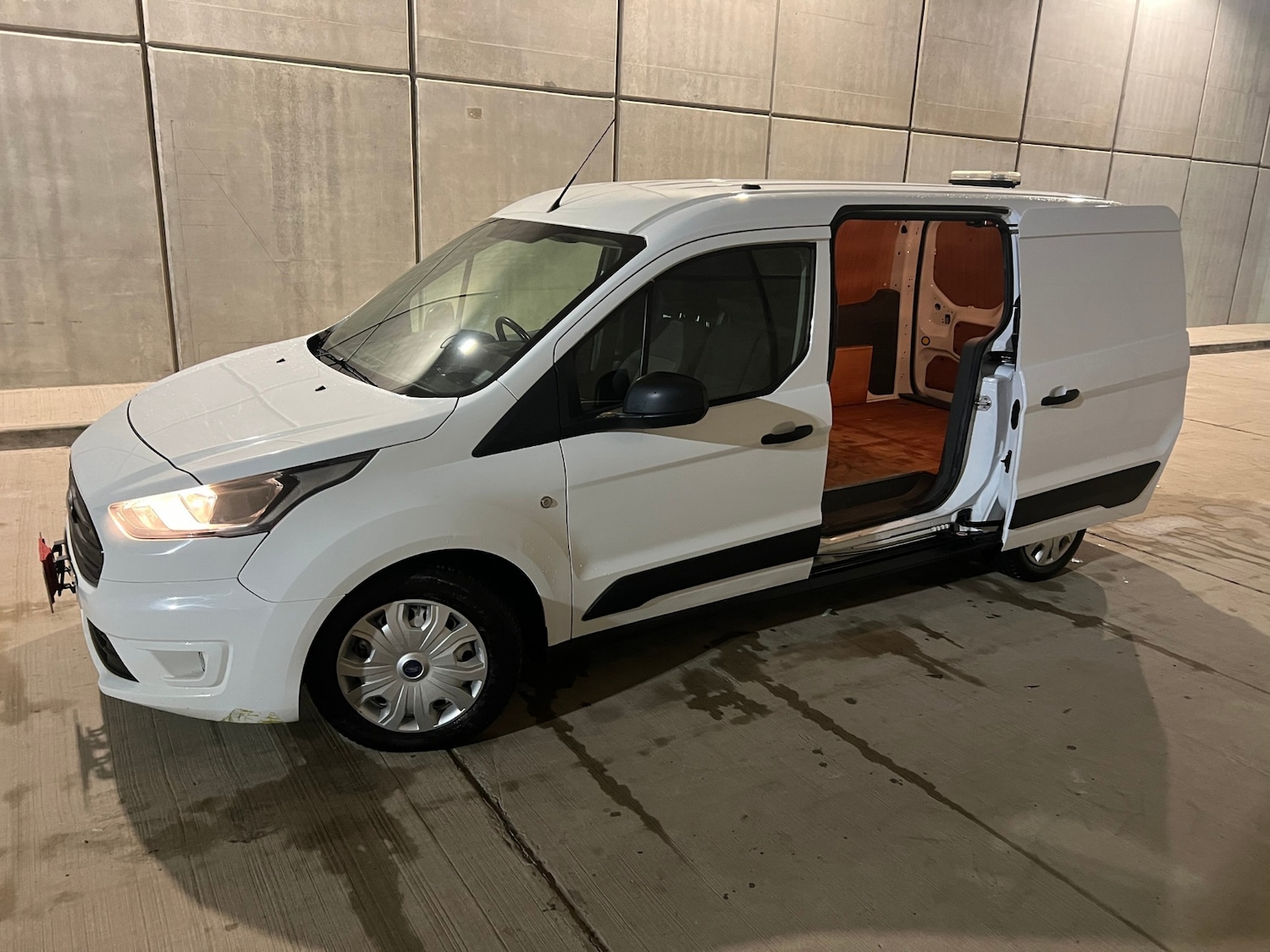 Used Ford Transit Connect 2020 for sale - 77375849: Photo 6