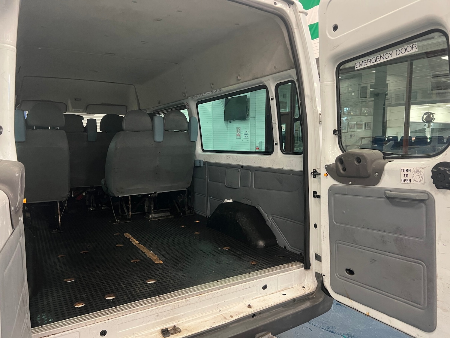 Used Ford Transit 2010 for sale - 76908187: Photo 13