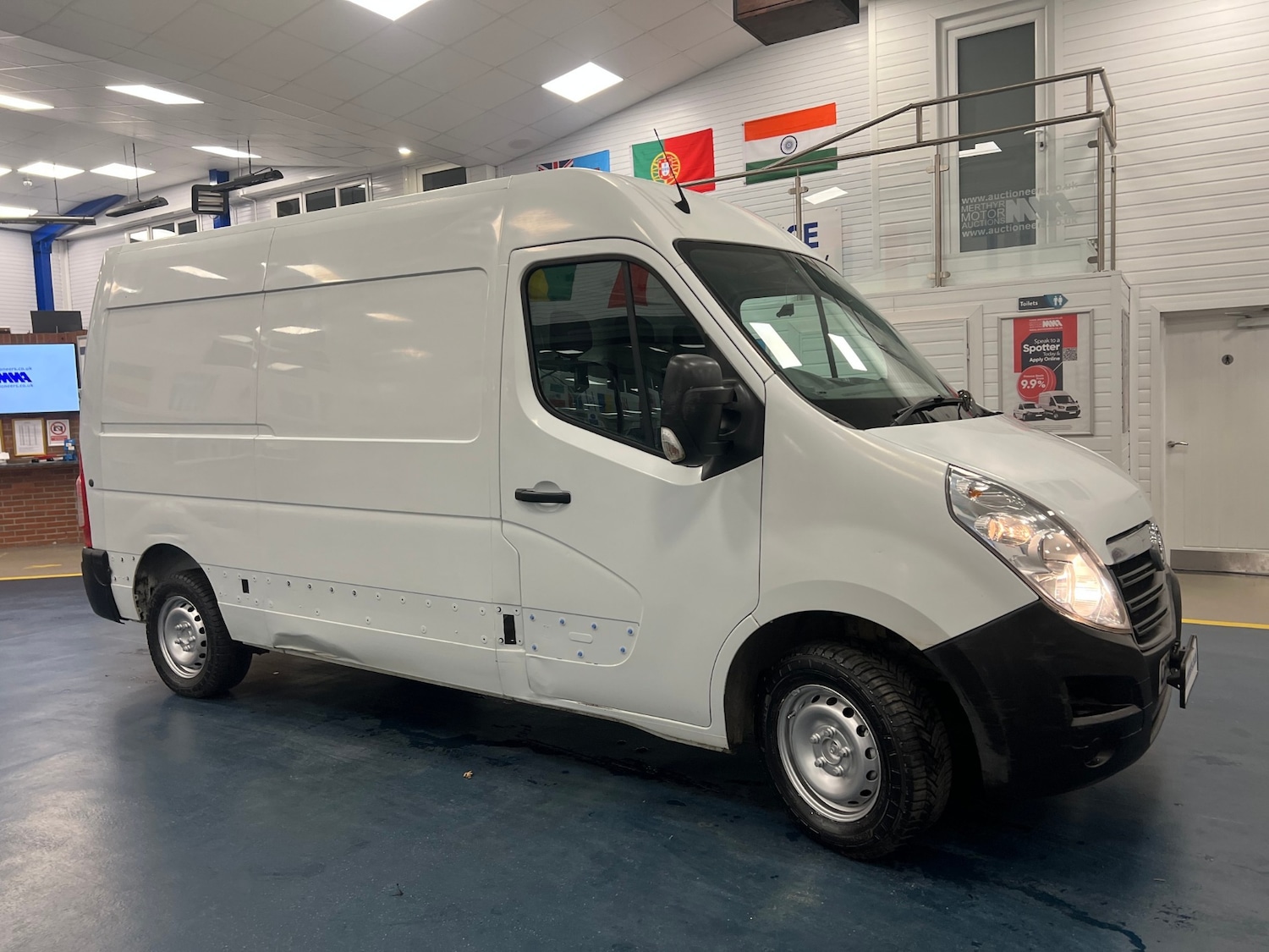 Used Vauxhall Movano 2015 for sale - 76195890: Photo 2