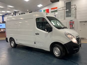 Vauxhall Movano feature image 2