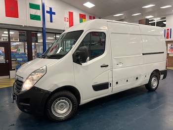Vauxhall Movano feature image 3