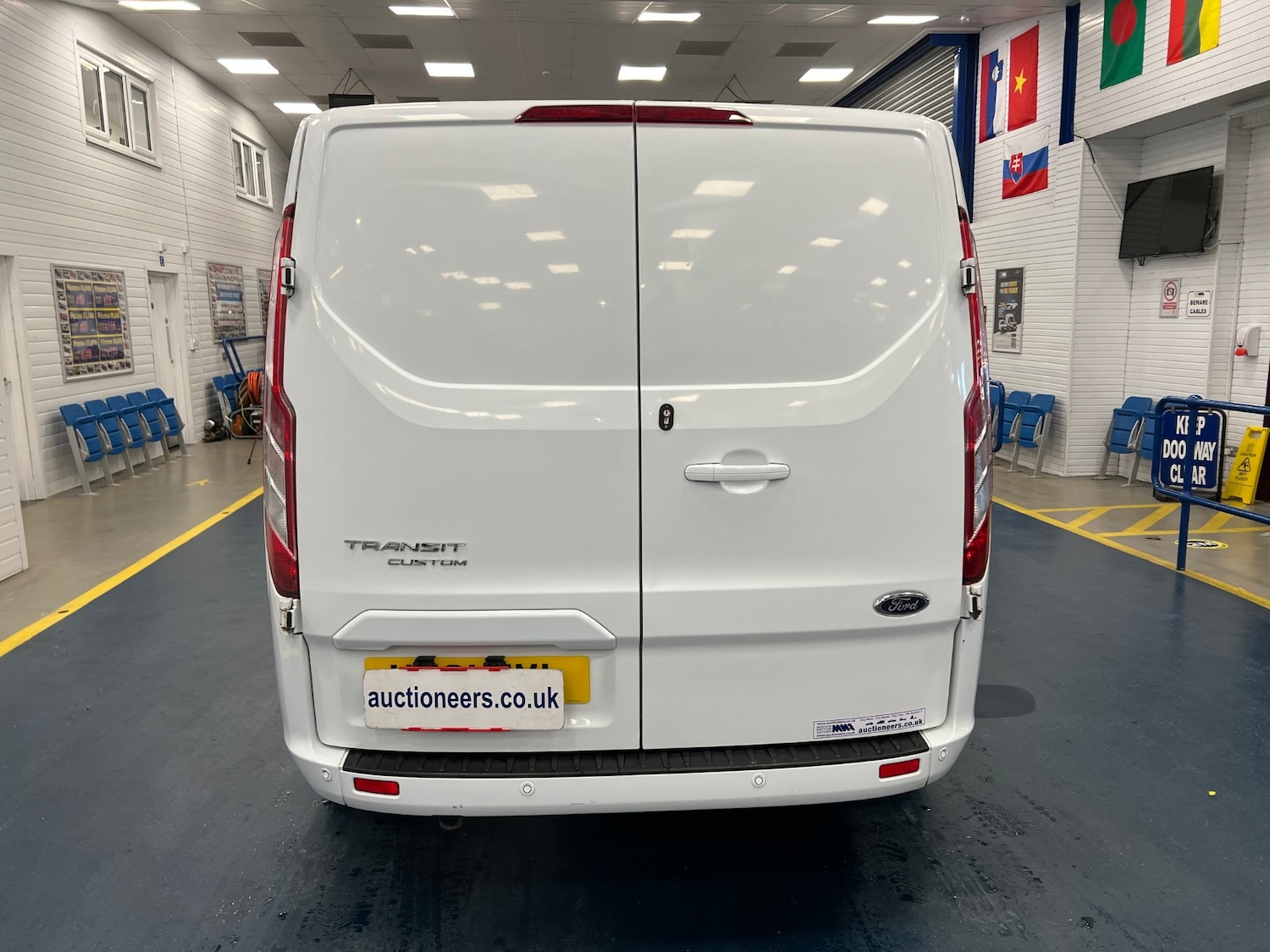 Used Ford Transit Custom 2021 for sale - 76971168: Photo 10