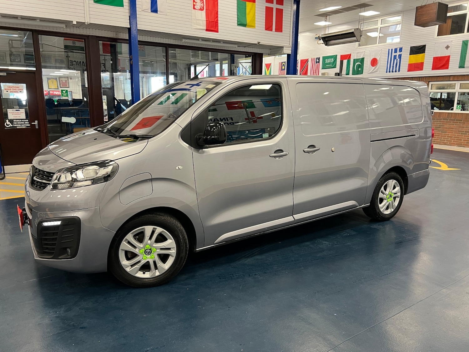 Used Vauxhall Vivaro 2022 for sale - 78176855: Photo 3