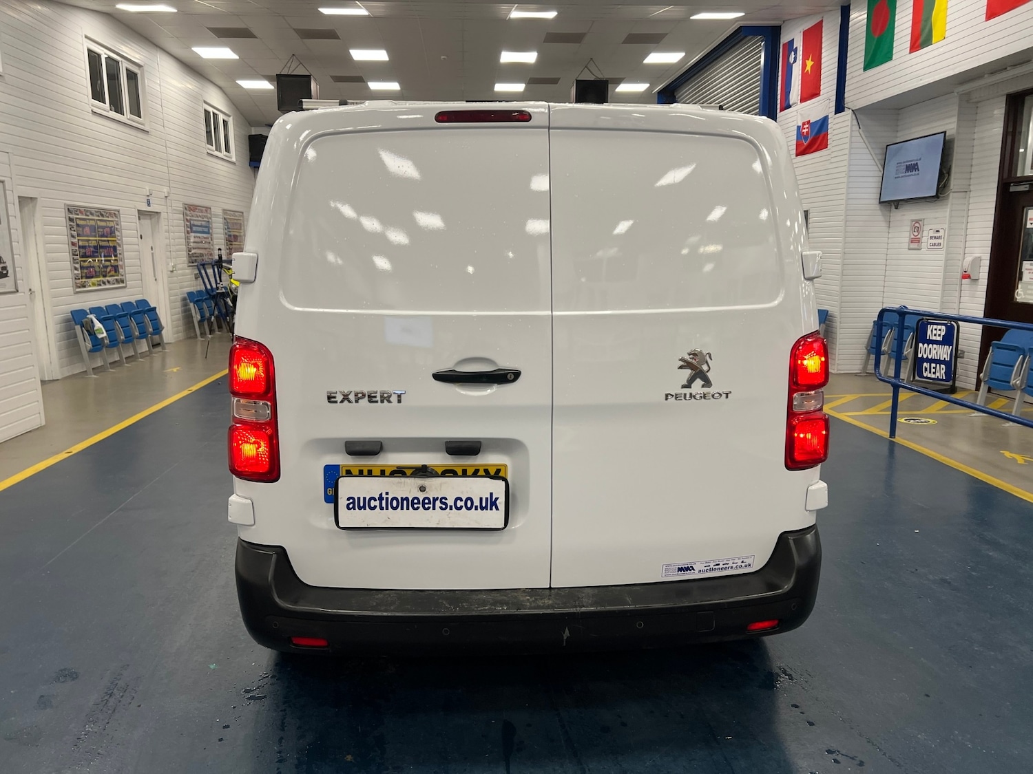 Used Peugeot Expert 2019 for sale - 76362868: Photo 11