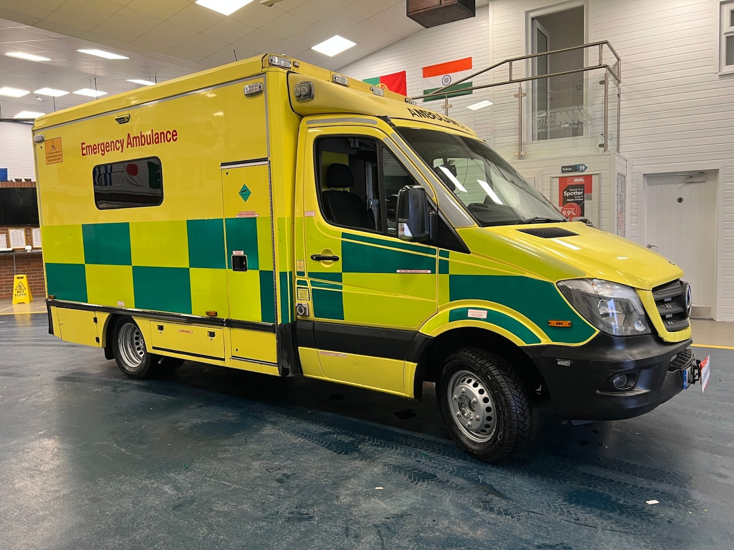 Used Mercedes-Benz Sprinter 2015 for sale - 77336673: Photo 2