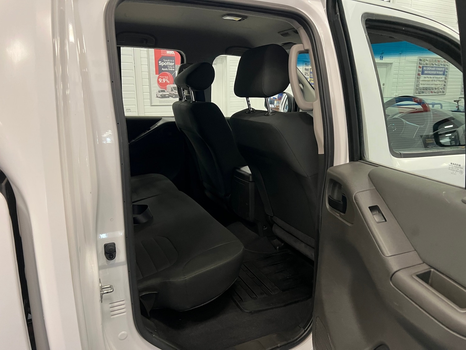 Used Nissan Navara 2014 for sale - 78161830: Photo 12