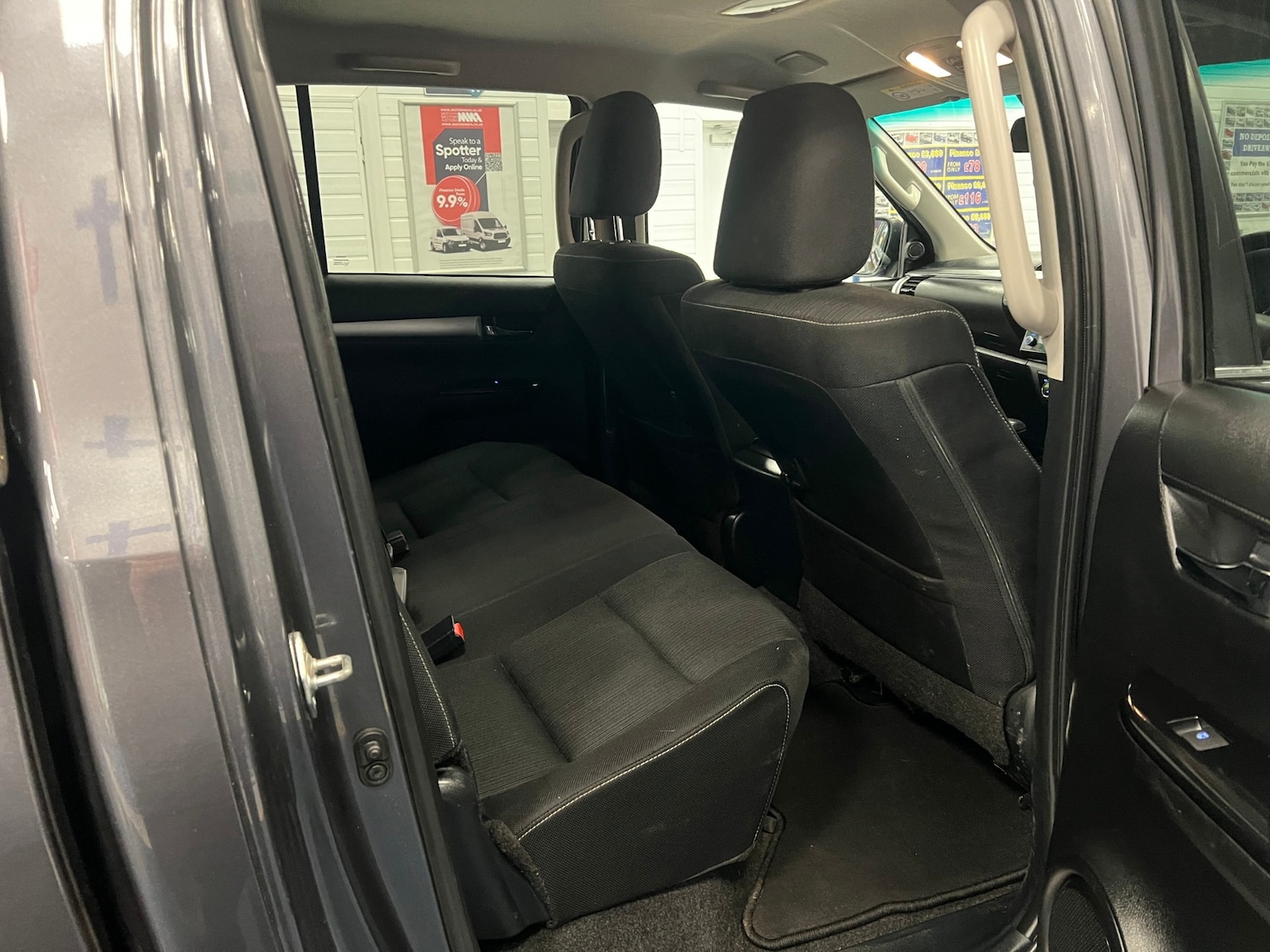 Used Toyota Hilux 2023 for sale - 78094851: Photo 12