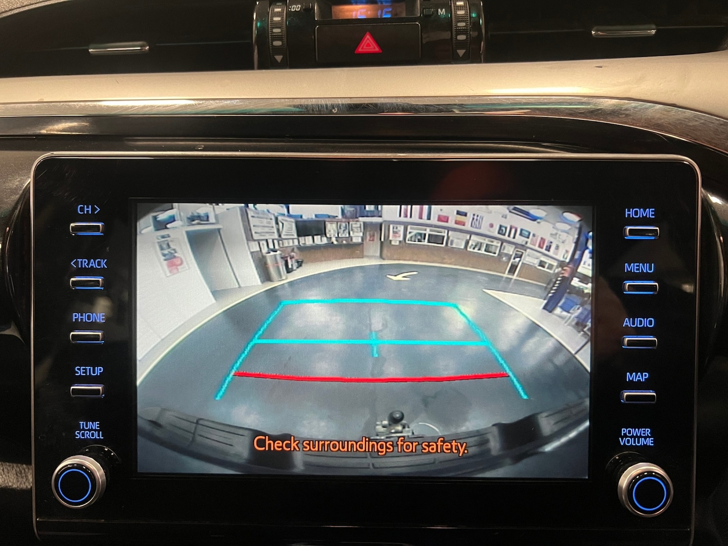 Used Toyota Hilux 2023 for sale - 78094851: Photo 17