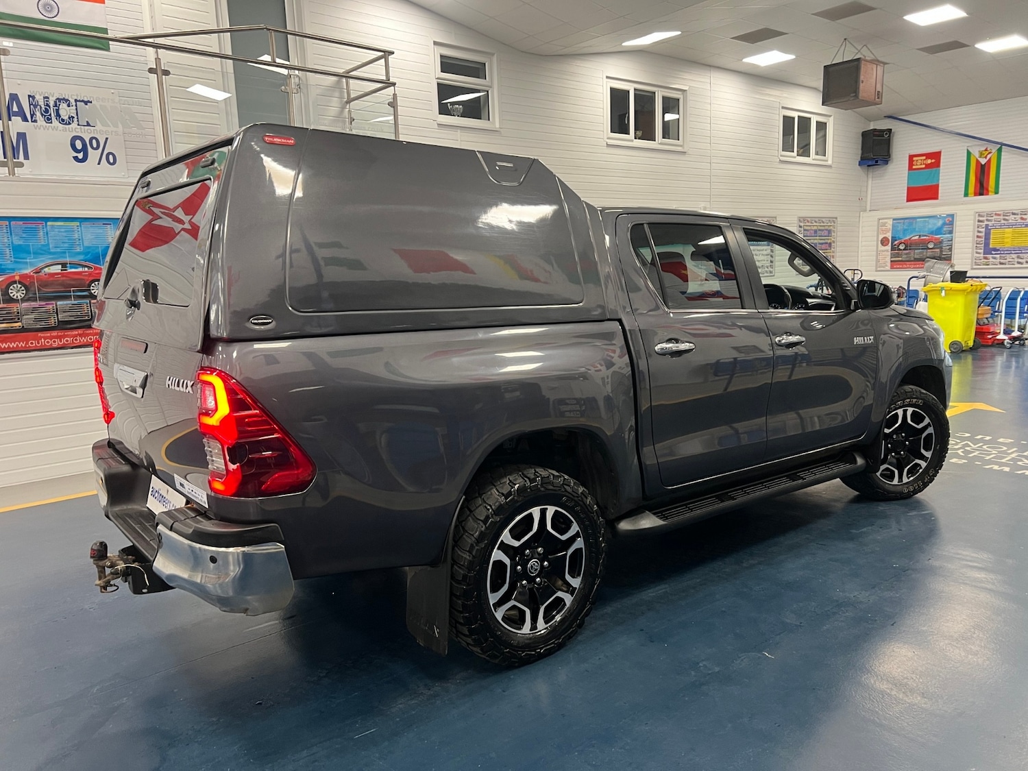 Used Toyota Hilux 2023 for sale - 78094851: Photo 5