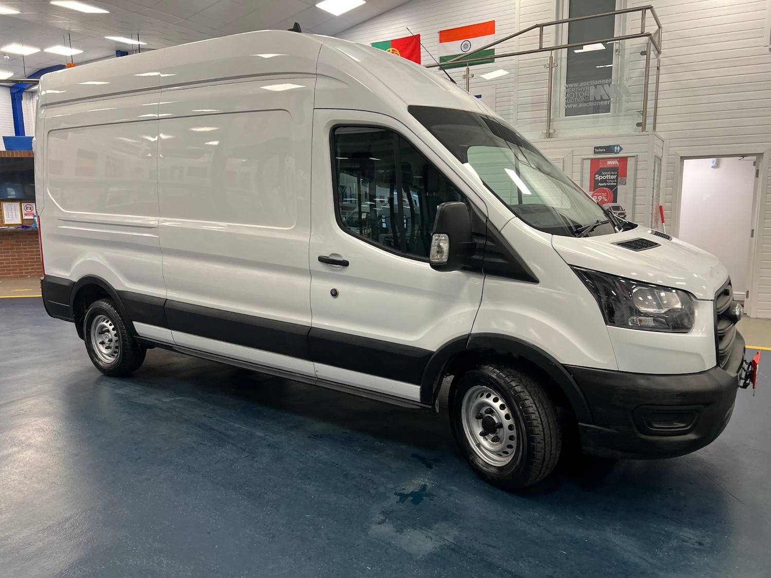 Used Ford Transit 2022 for sale - 76262629: Photo 2