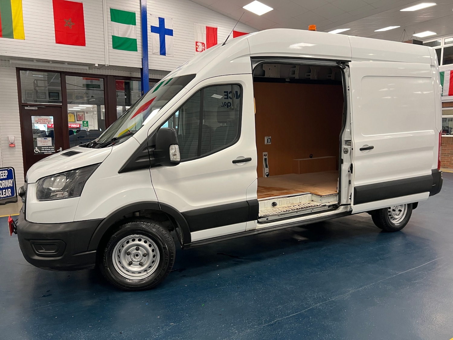 Used Ford Transit 2022 for sale - 76262629: Photo 6