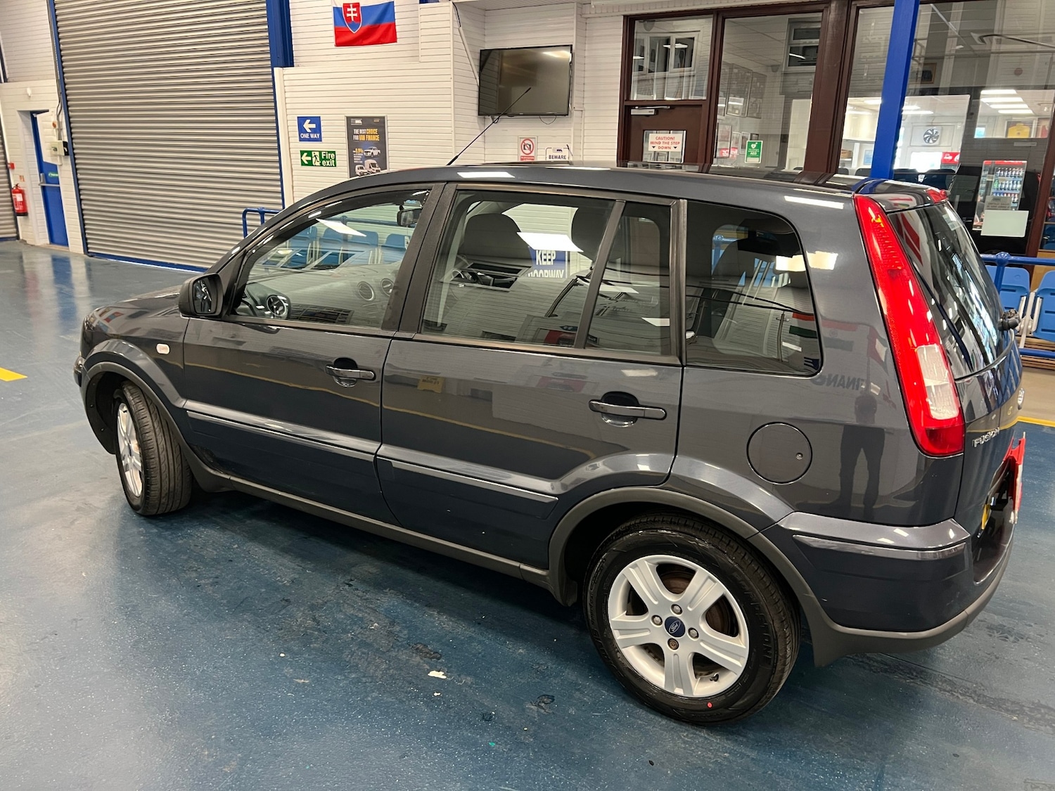 Vehicle 4