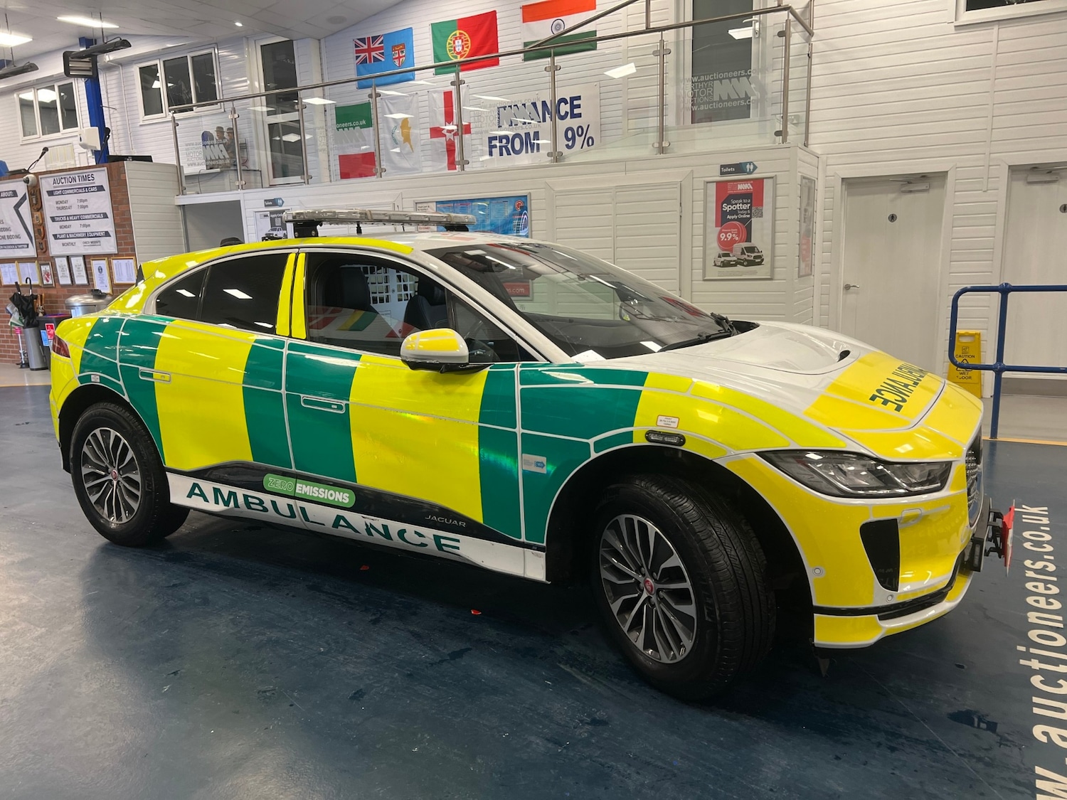 Used Jaguar I-Pace 2020 for sale - 77831832: Photo 2