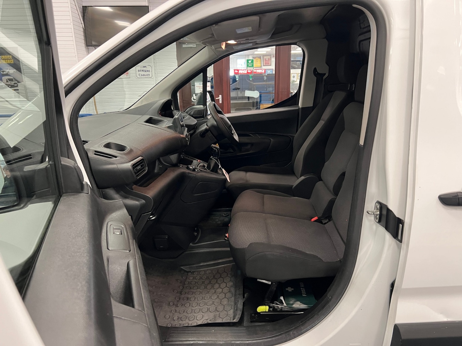 Used Peugeot Partner 2020 for sale - 77715859: Photo 14