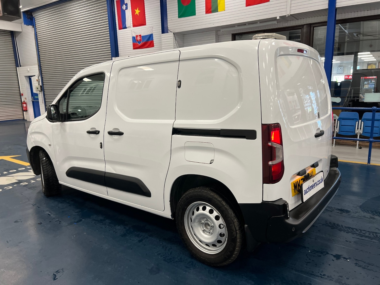 Used Peugeot Partner 2020 for sale - 77715859: Photo 4