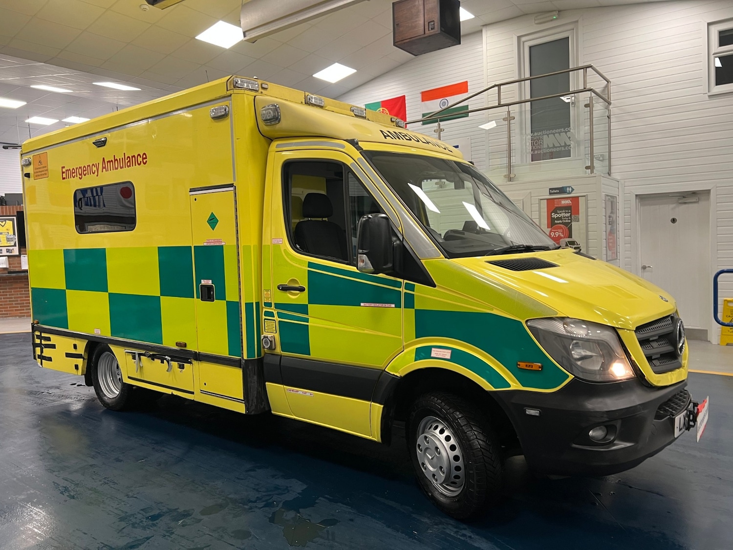 Used Mercedes-Benz Sprinter 2015 for sale - 77916232: Photo 2