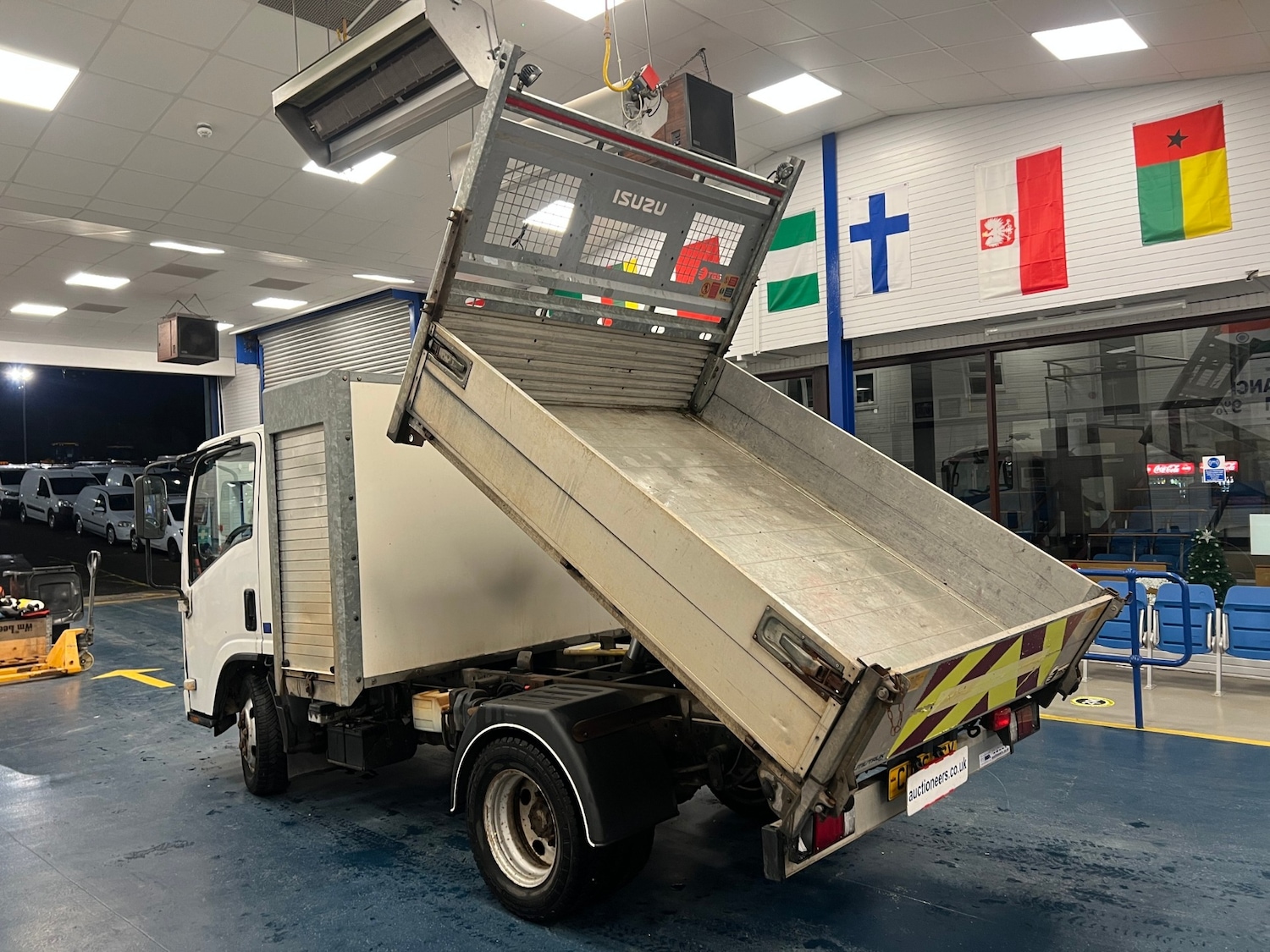 Used Isuzu Other 2016 for sale - 76835080: Photo 12