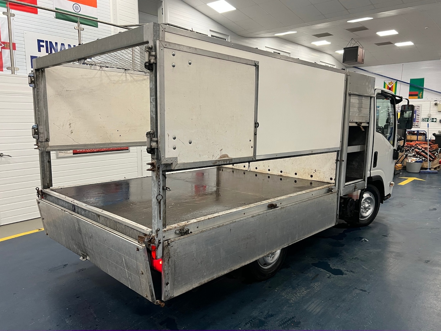 Used Isuzu Other 2017 for sale - 76381861: Photo 6