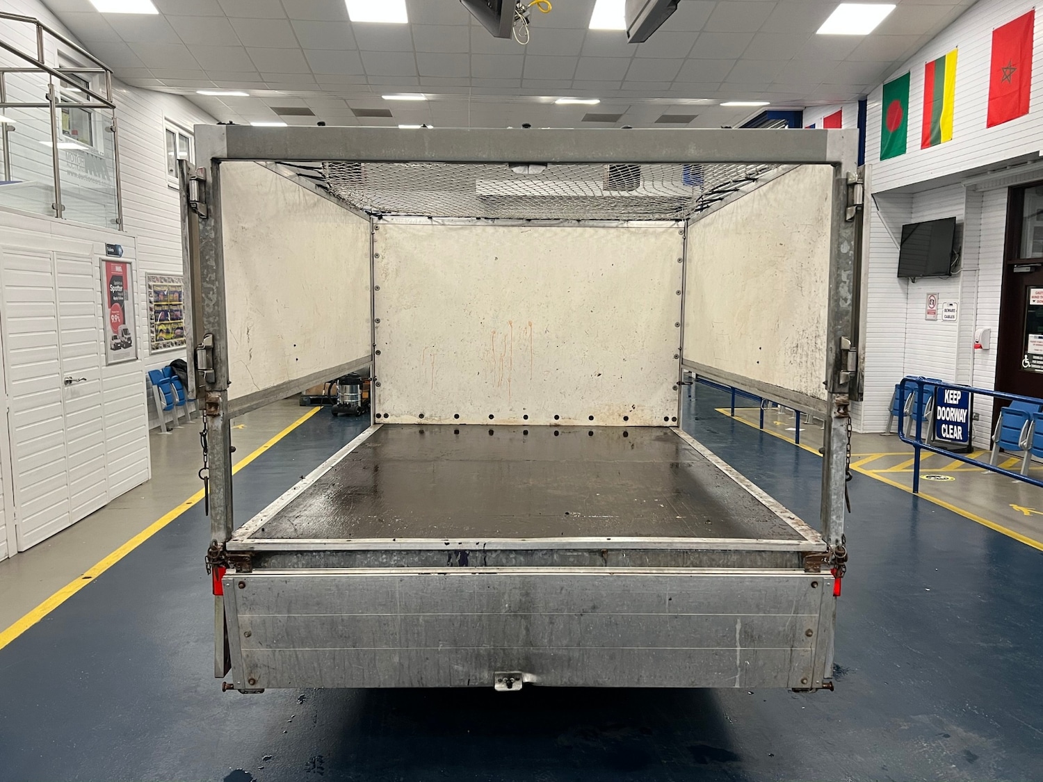 Used Isuzu Other 2017 for sale - 76381861: Photo 7