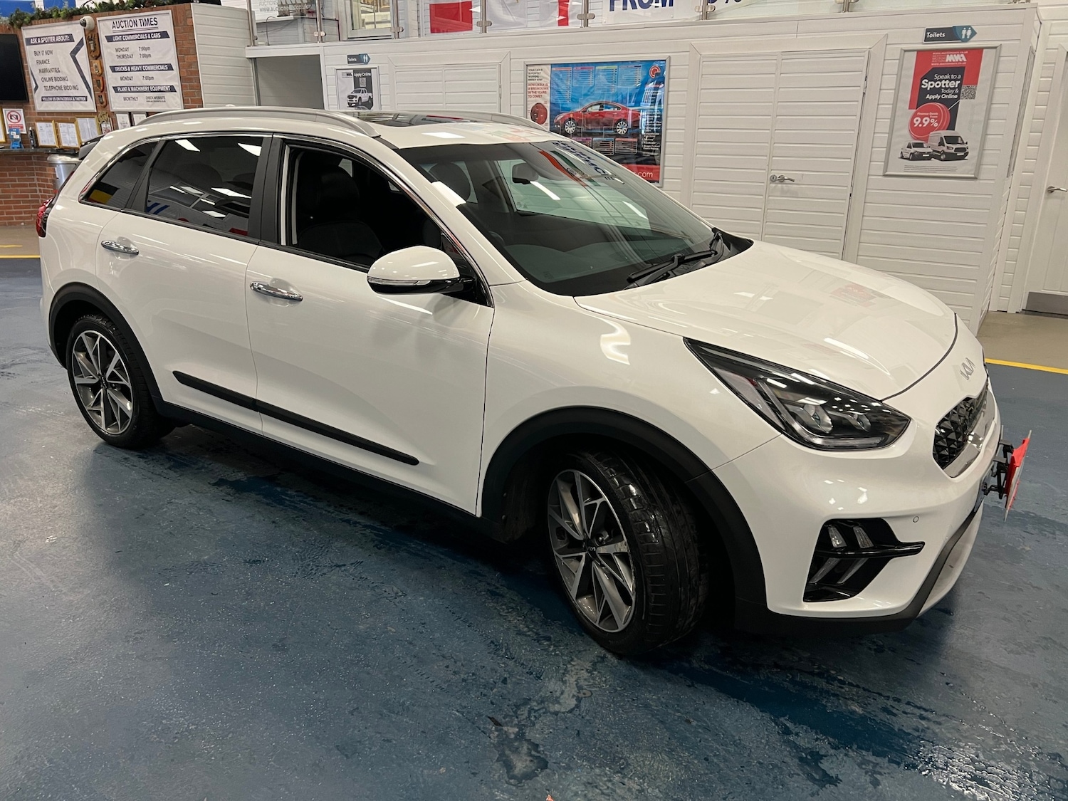Used Kia Niro 2021 for sale - 76807813: Photo 2