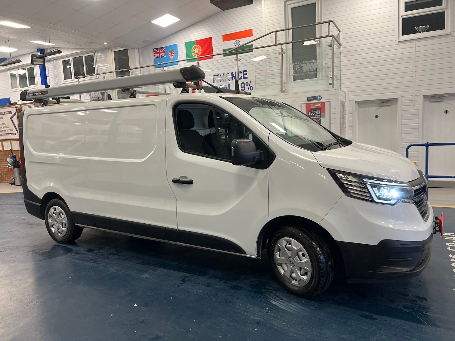 Used Renault Trafic 2022 for sale - 77687586: Photo 2