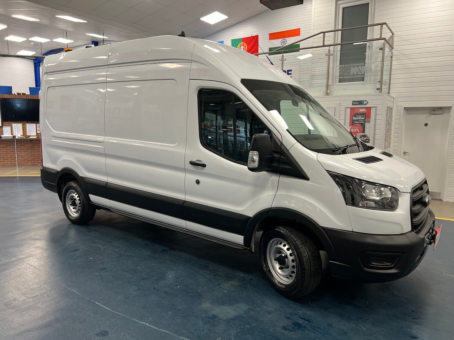 Used Ford Transit 2020 for sale - 76413426: Photo 2