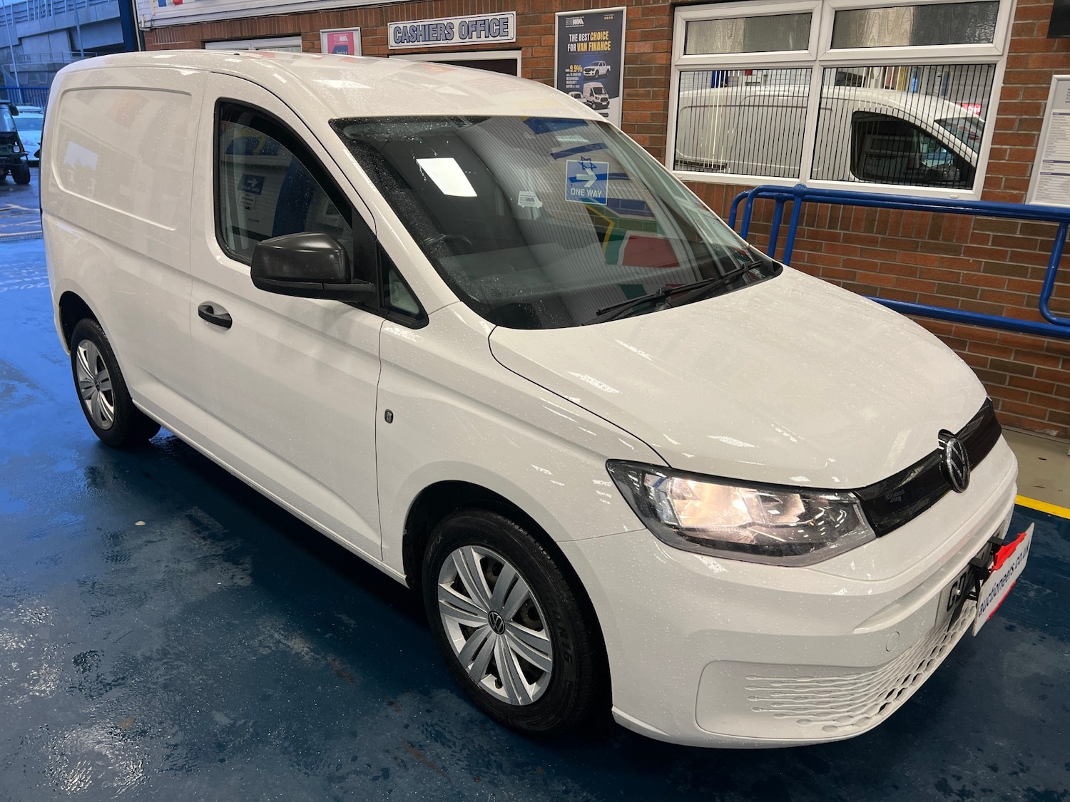Used Volkswagen Caddy 2021 for sale - 77336630: Photo 2