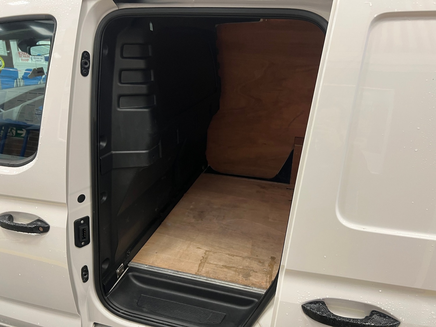 Used Volkswagen Caddy 2021 for sale - 77336630: Photo 8