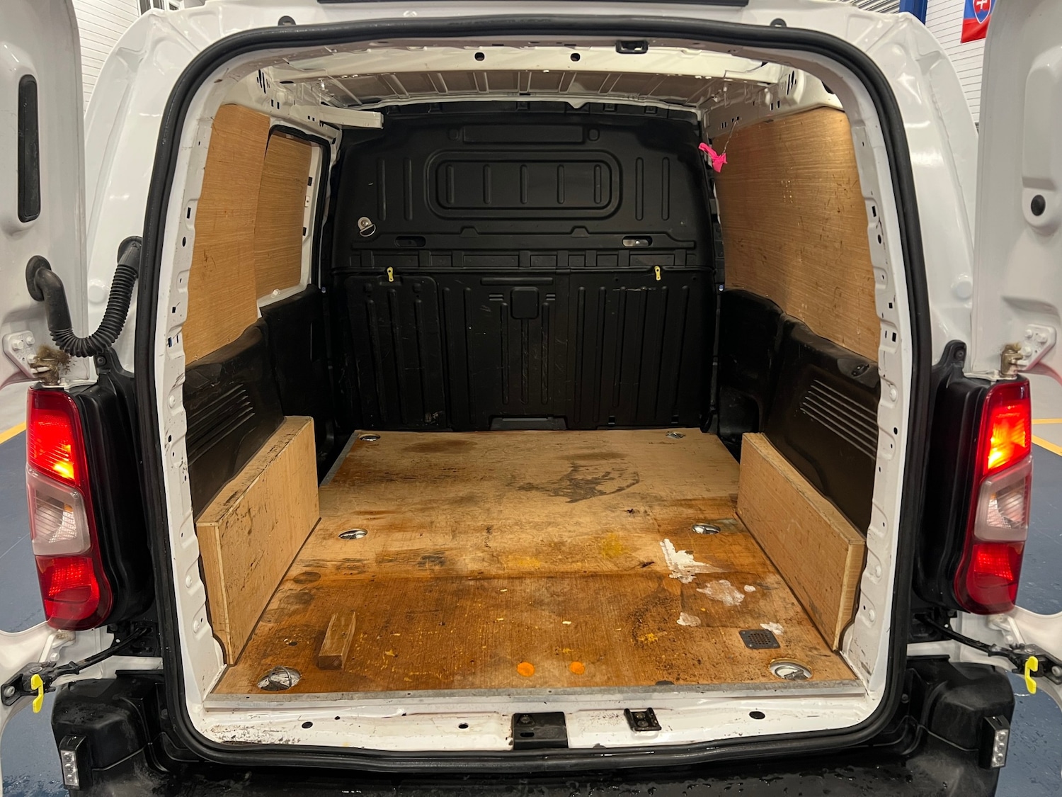 Used Peugeot Partner 2019 for sale - 77578741: Photo 11