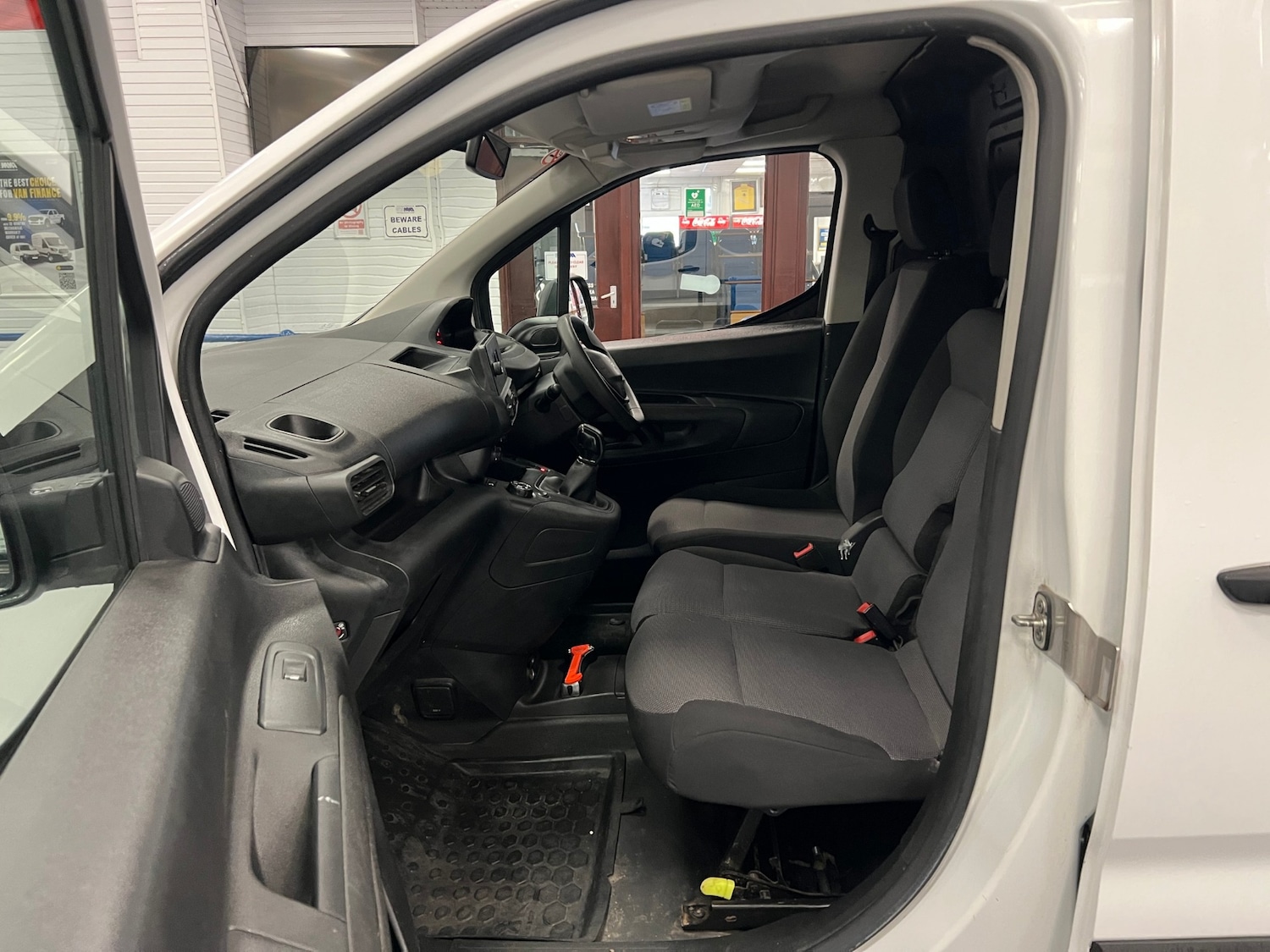 Used Peugeot Partner 2019 for sale - 77578741: Photo 14