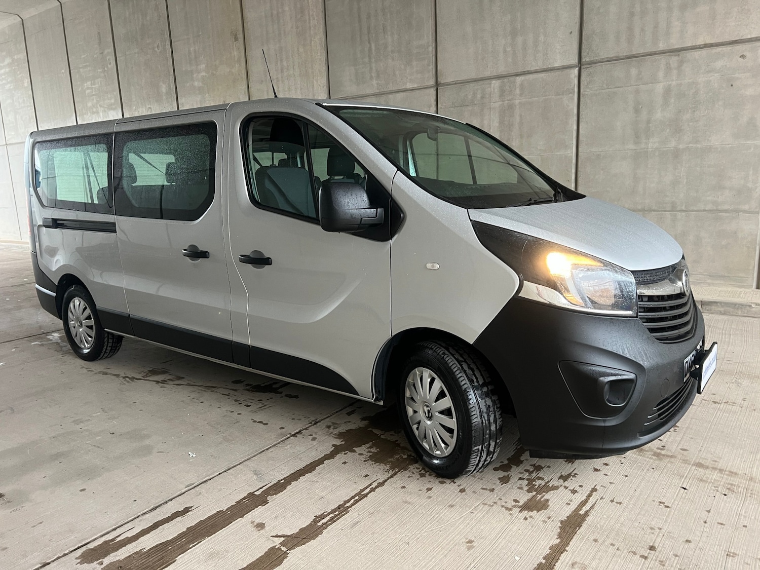 Used Vauxhall Vivaro 2016 for sale - 77375829: Photo 2