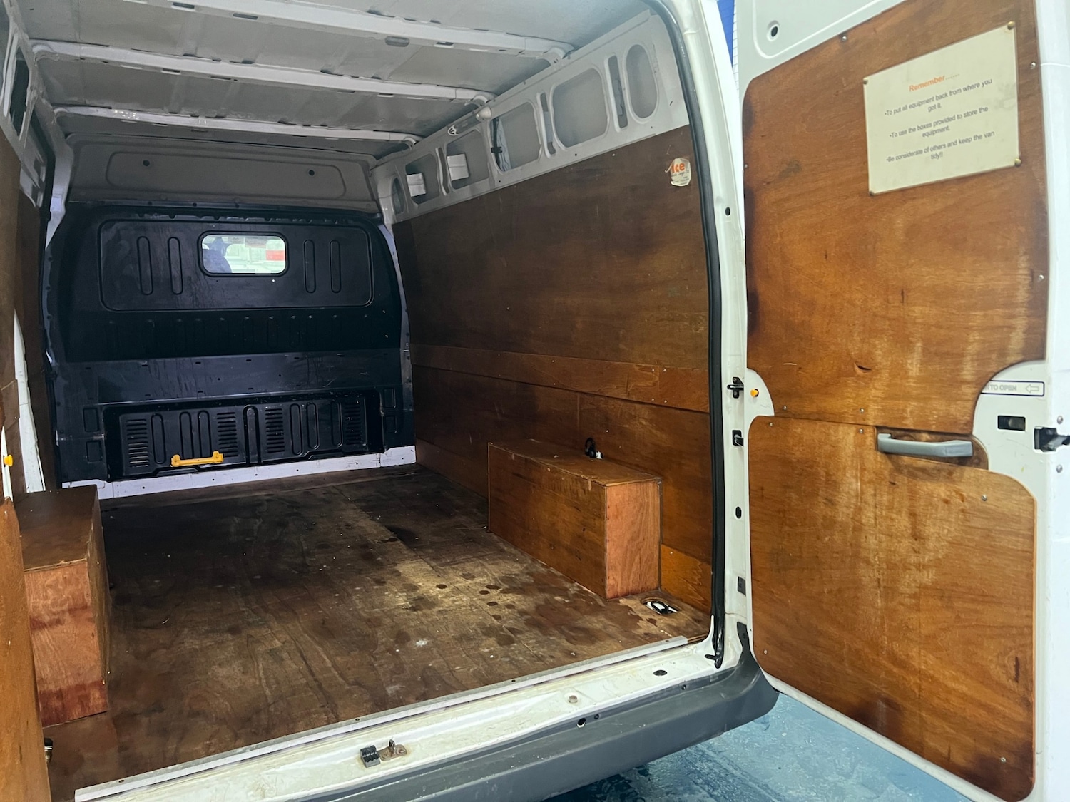 Used Ford Transit 2009 for sale - 77223084: Photo 12