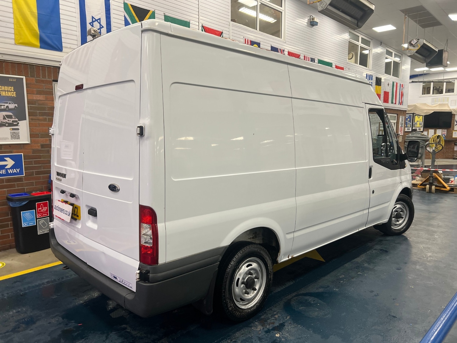 Used Ford Transit 2009 for sale - 77223084: Photo 5