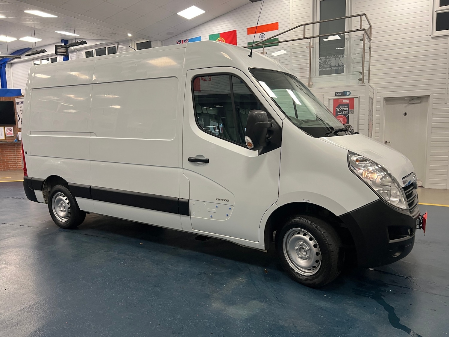 Used Vauxhall Movano 2014 for sale - 76391229: Photo 2