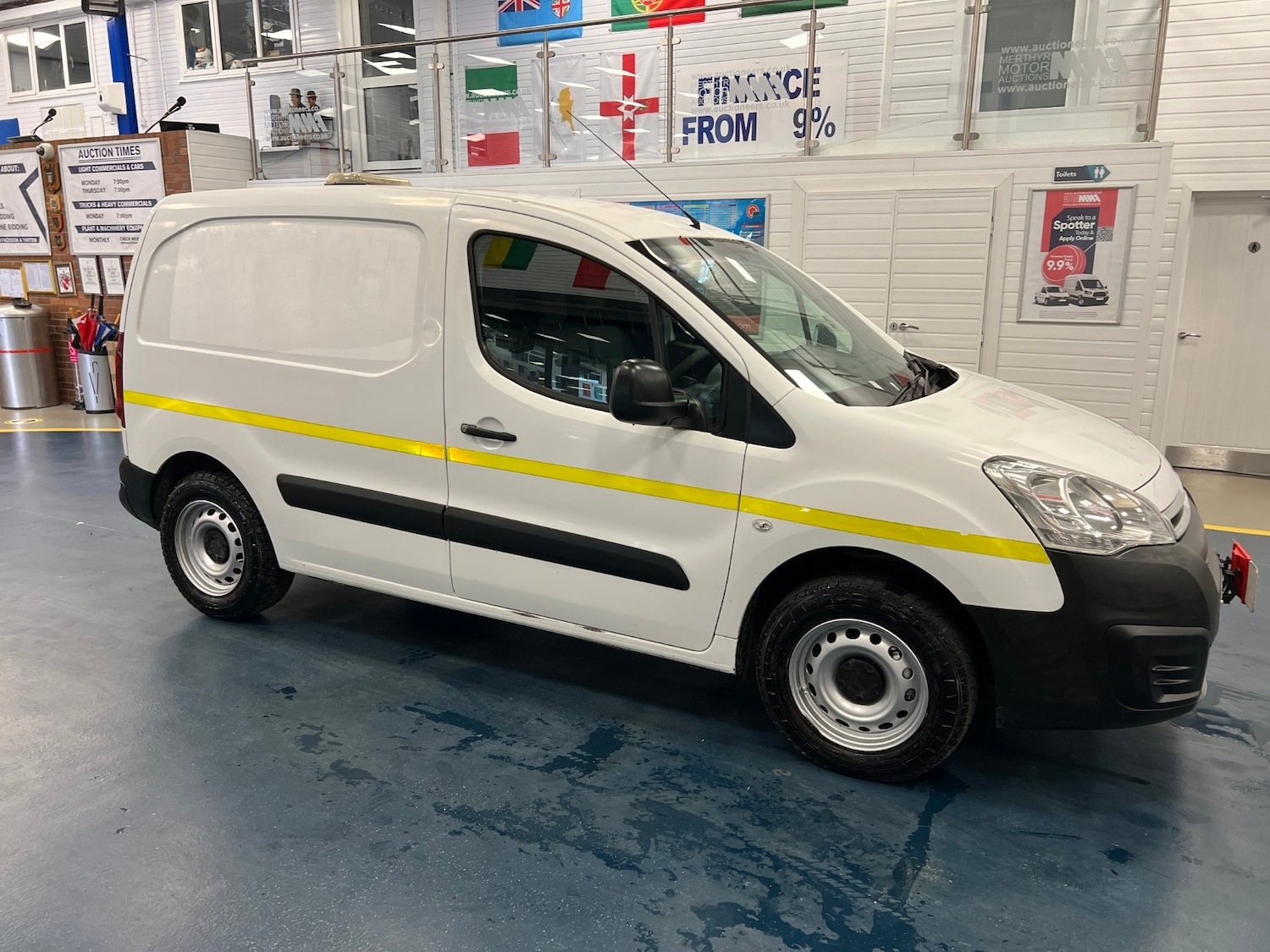 Used Citroen Berlingo 2016 for sale - 76195895: Photo 2