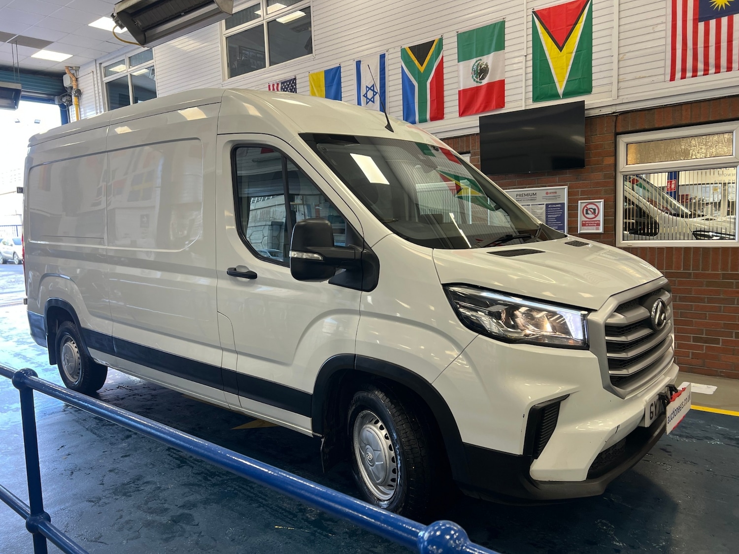 Used Maxus Deliver 9 2021 for sale - 77207982: Photo 2