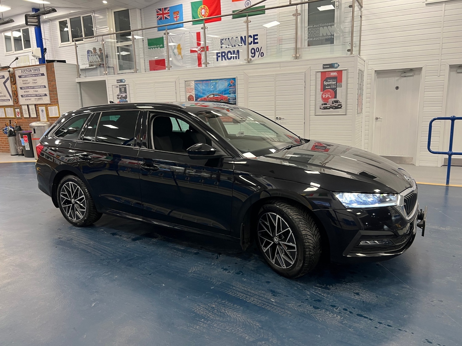 Used Skoda Octavia 2023 for sale - 77409050: Photo 2