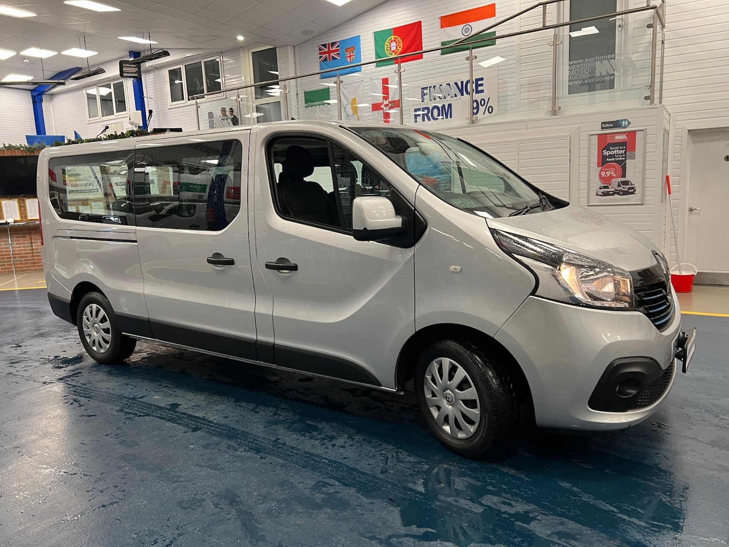 Used Renault Trafic 2019 for sale - 76860144: Photo 2